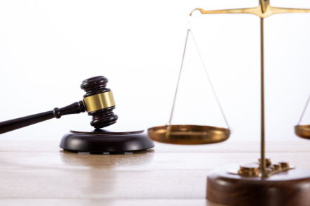 未開封飲料瓶?jī)?nèi)現(xiàn)異物，消費(fèi)者如何依法維權(quán)？